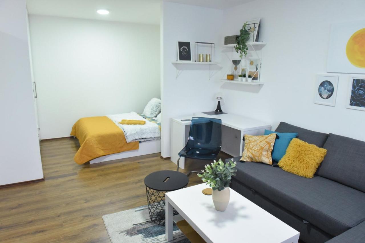 Central Apartment Ćuprija Exteriör bild